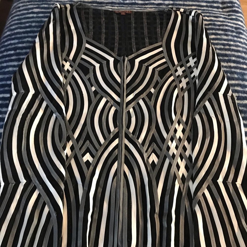 IKA Obstinee jacket black grey white EUC 14